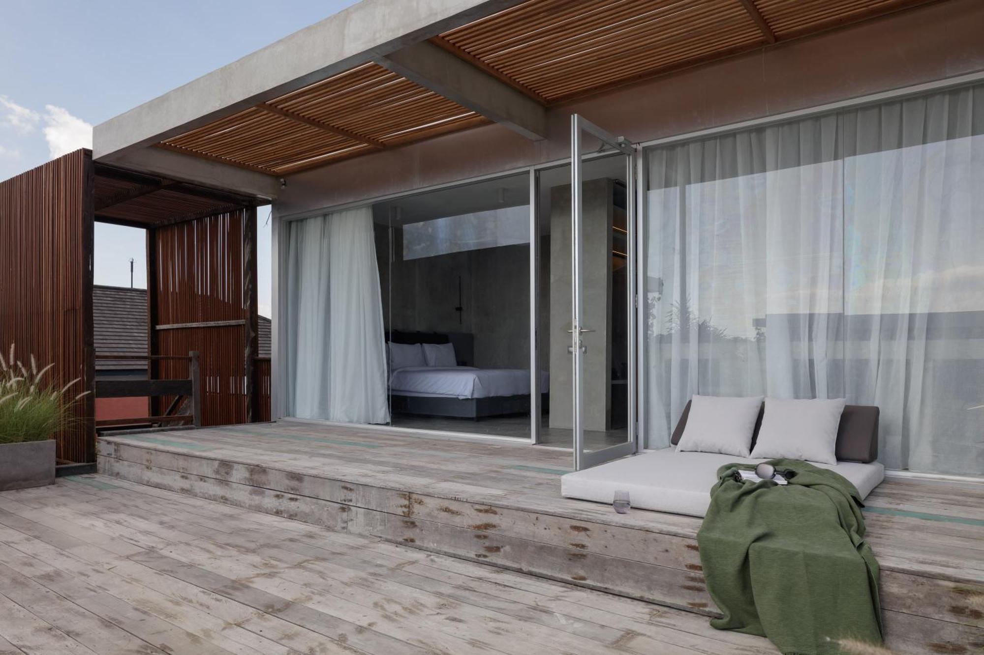 Unit Space Village Canggu Εξωτερικό φωτογραφία