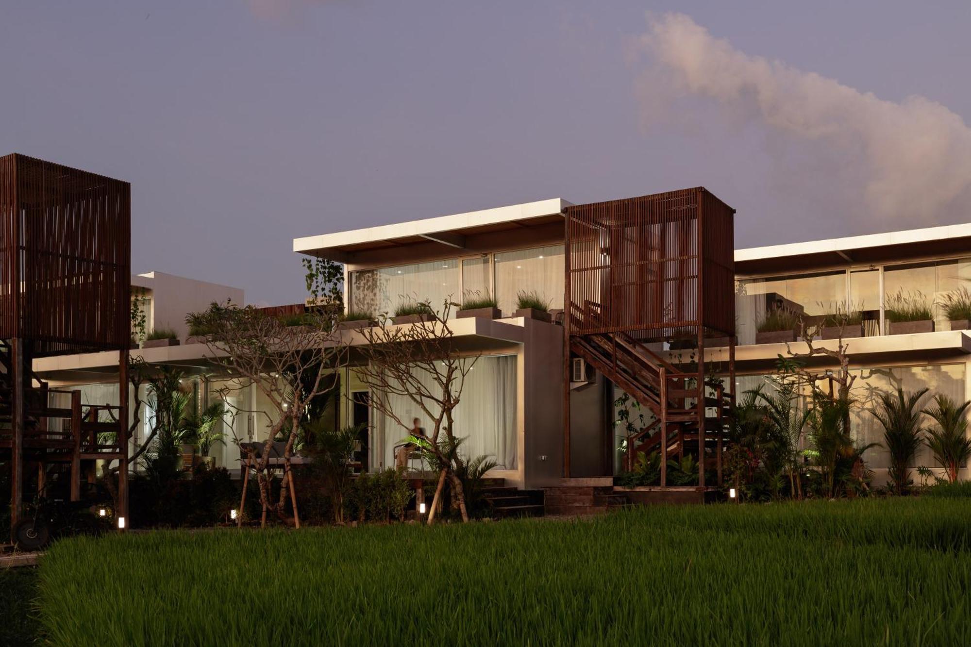 Unit Space Village Canggu Εξωτερικό φωτογραφία
