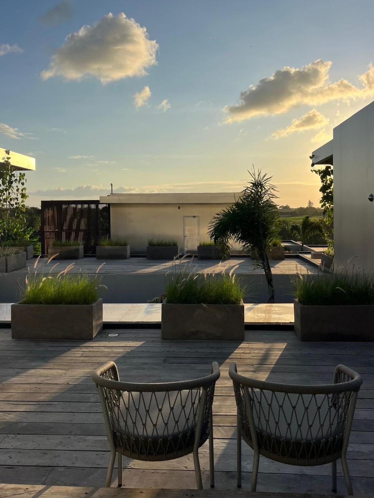 Unit Space Village Canggu Εξωτερικό φωτογραφία
